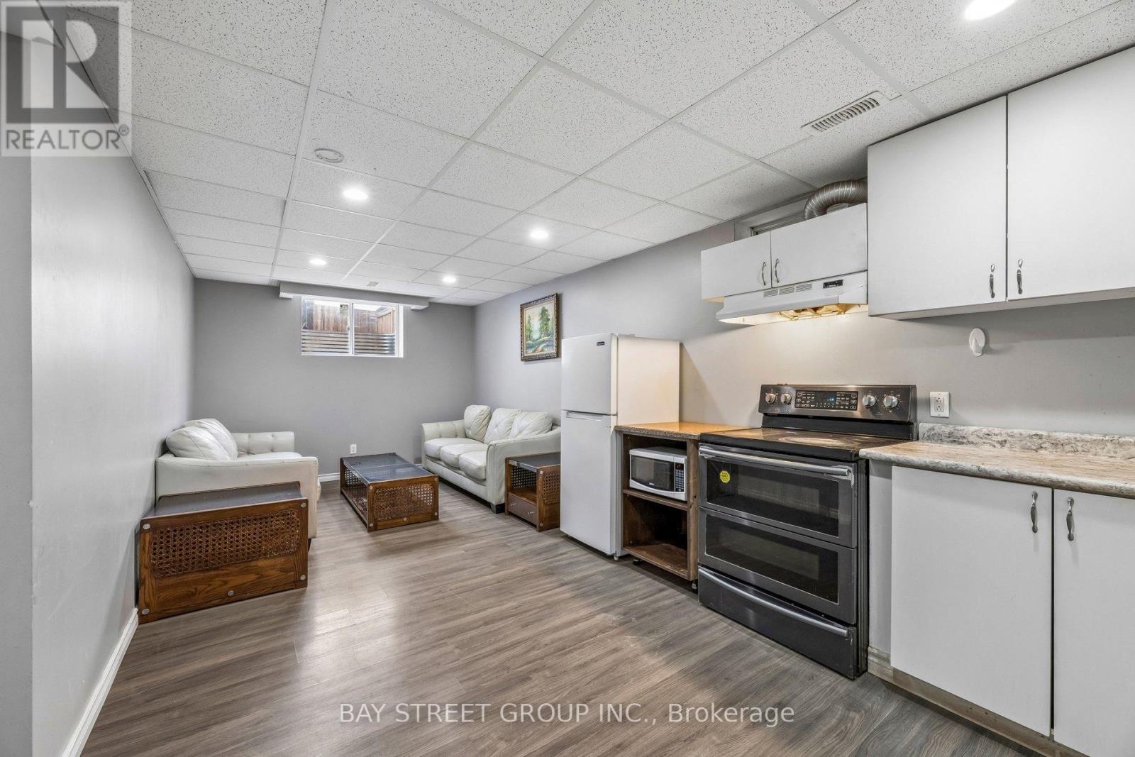 Detached at 734 SAWMILL ROAD E, Peterborough