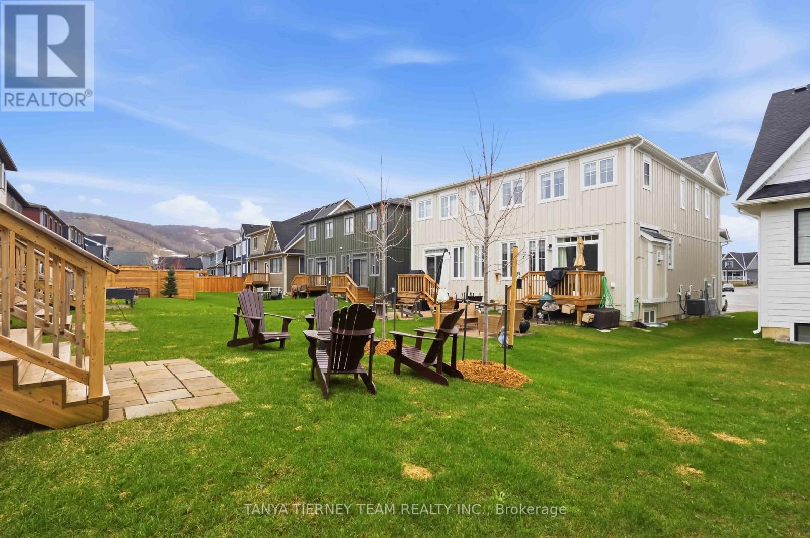 Semi-Detached/Link at 106 SYCAMORE STREET, Blue Mountains