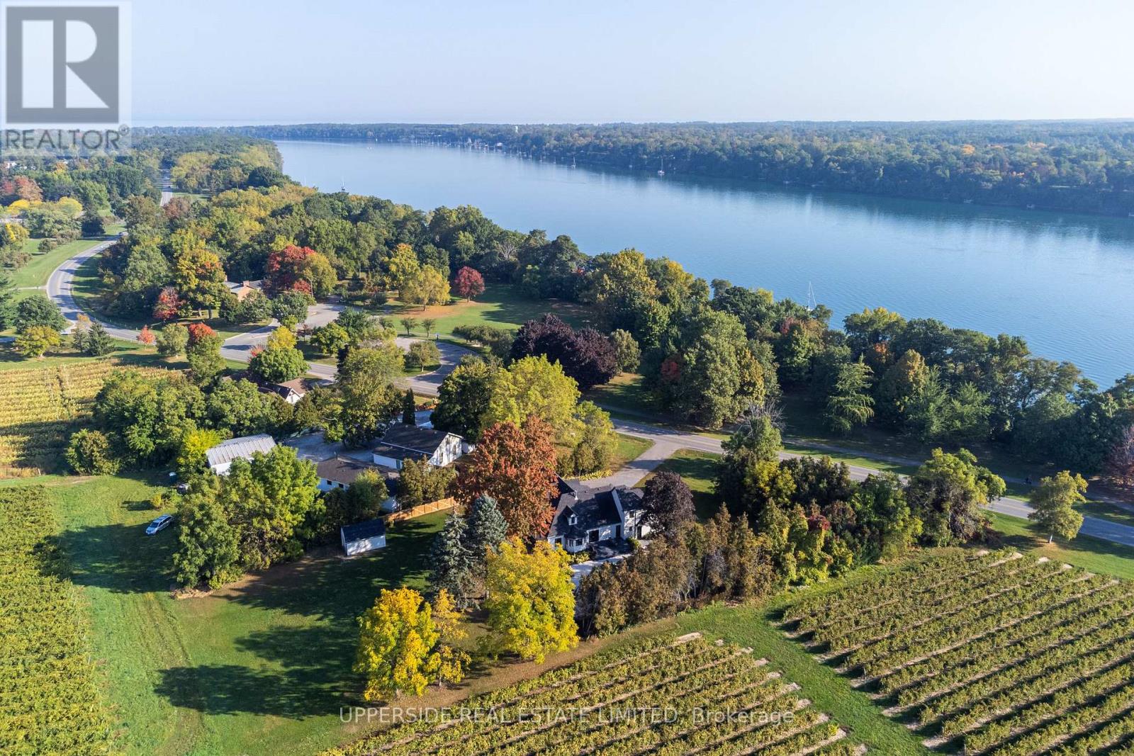 Detached at 15886 NIAGARA PARKWAY, Niagara-on-the-Lake (River)