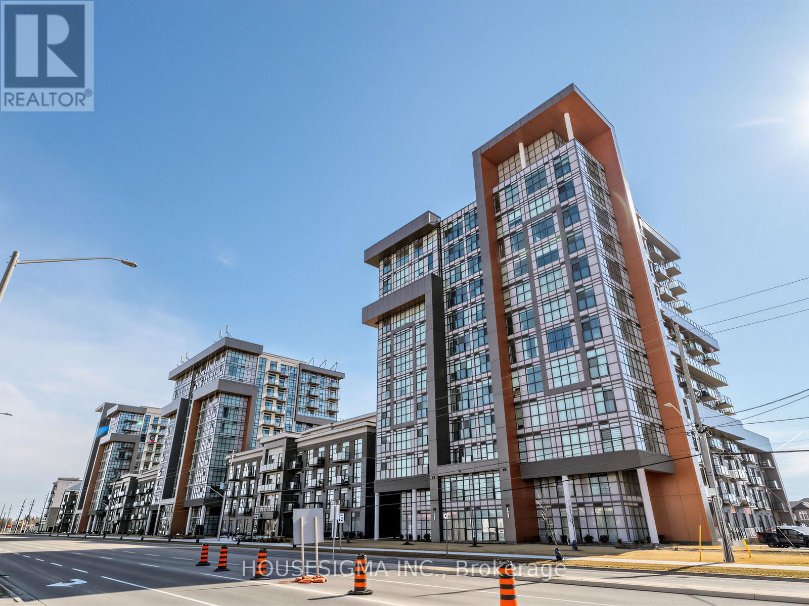 Apartment at 230 - 450 DUNDAS STREET E, Hamilton (Waterdown)