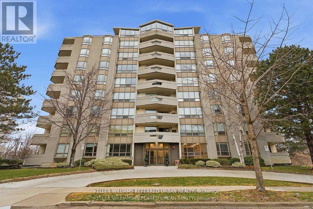 Apartment at 208 - 8 VILLAGE GREEN BOULEVARD, Hamilton (Stoney Creek)
