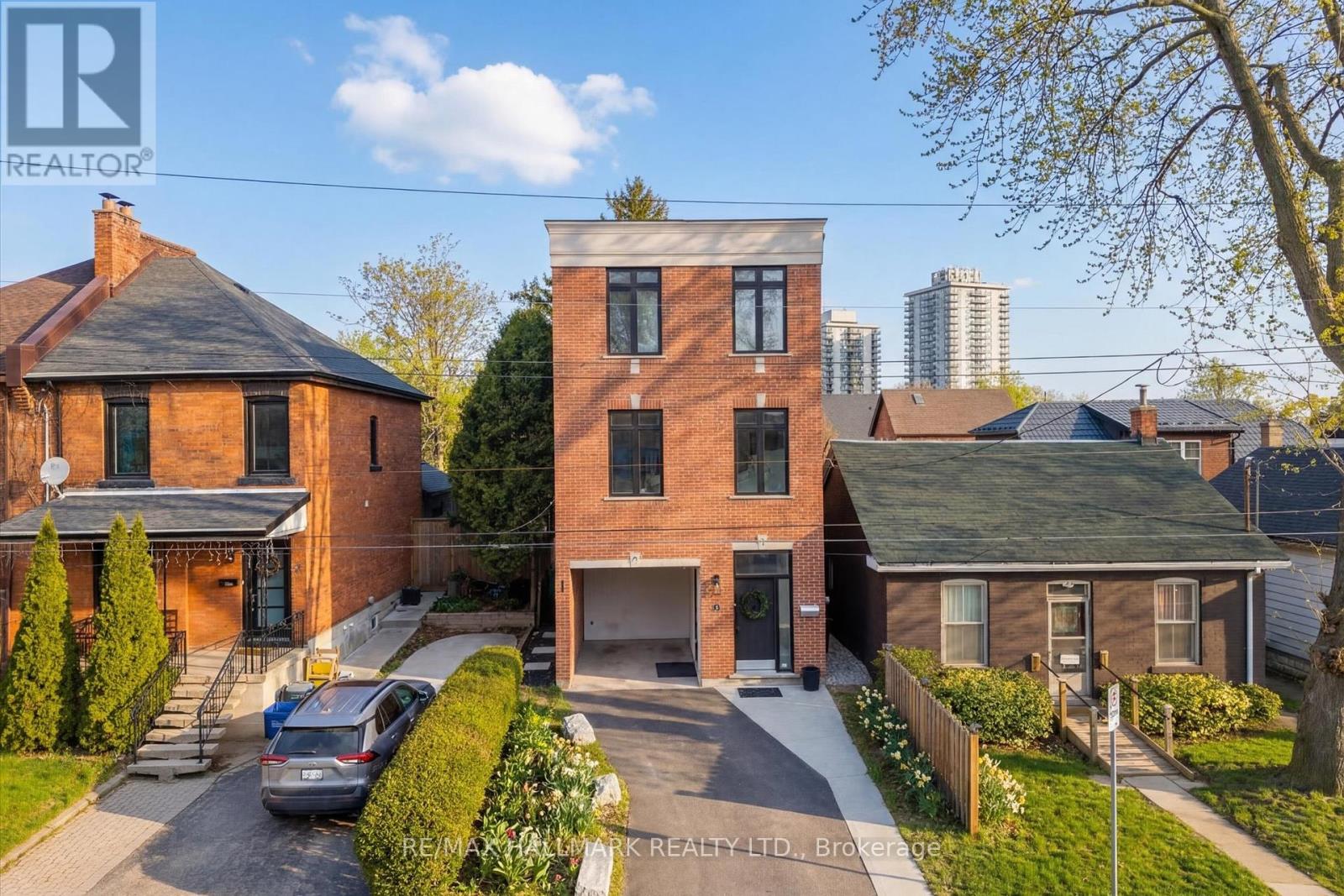 Detached at 53 WOOD STREET E, Hamilton (North End)