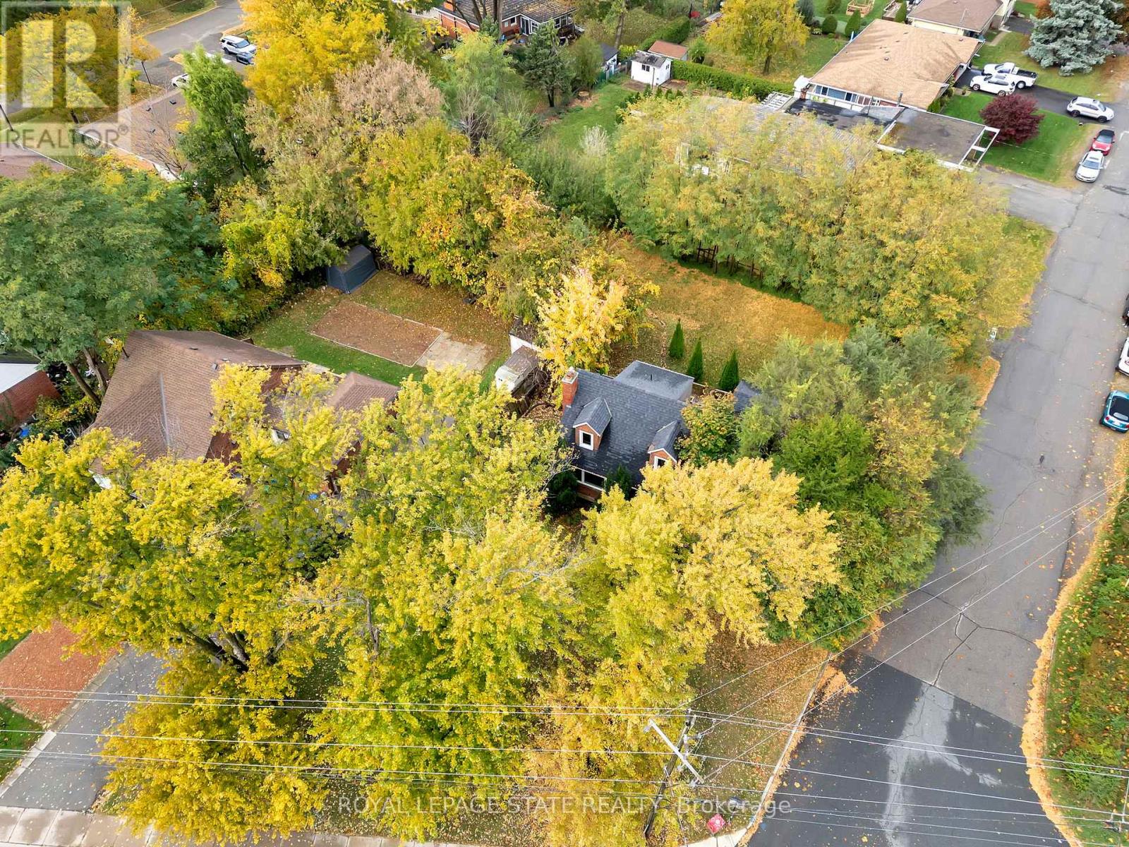 Detached at 121 KING STREET E, Hamilton (Stoney Creek)