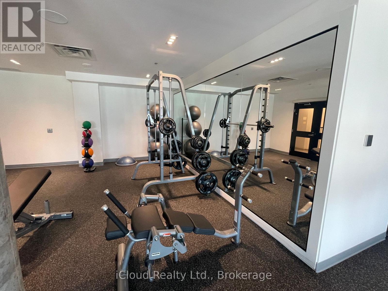 Apartment at 202 - 5 WELLINGTON STREET S, Kitchener