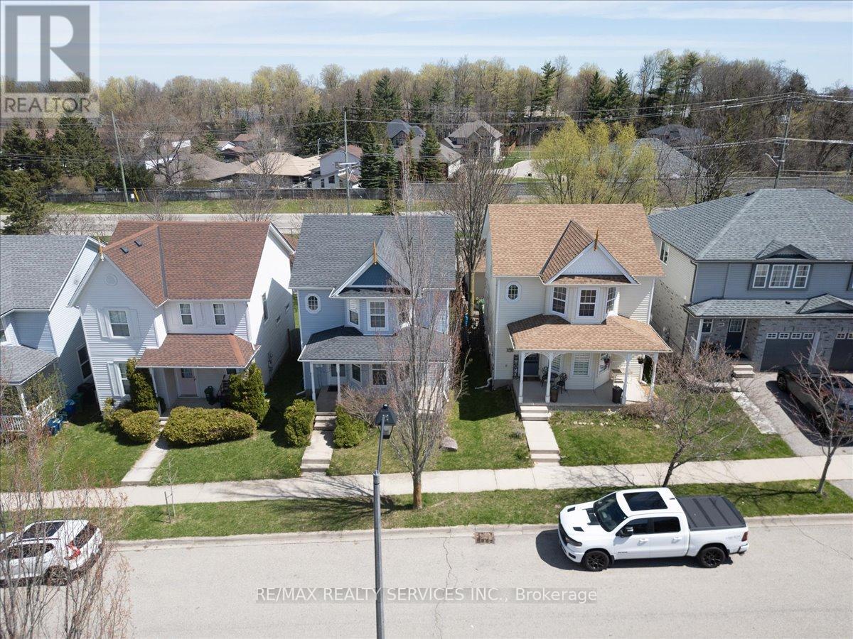 Detached at 672 ZERMATT DRIVE, Waterloo