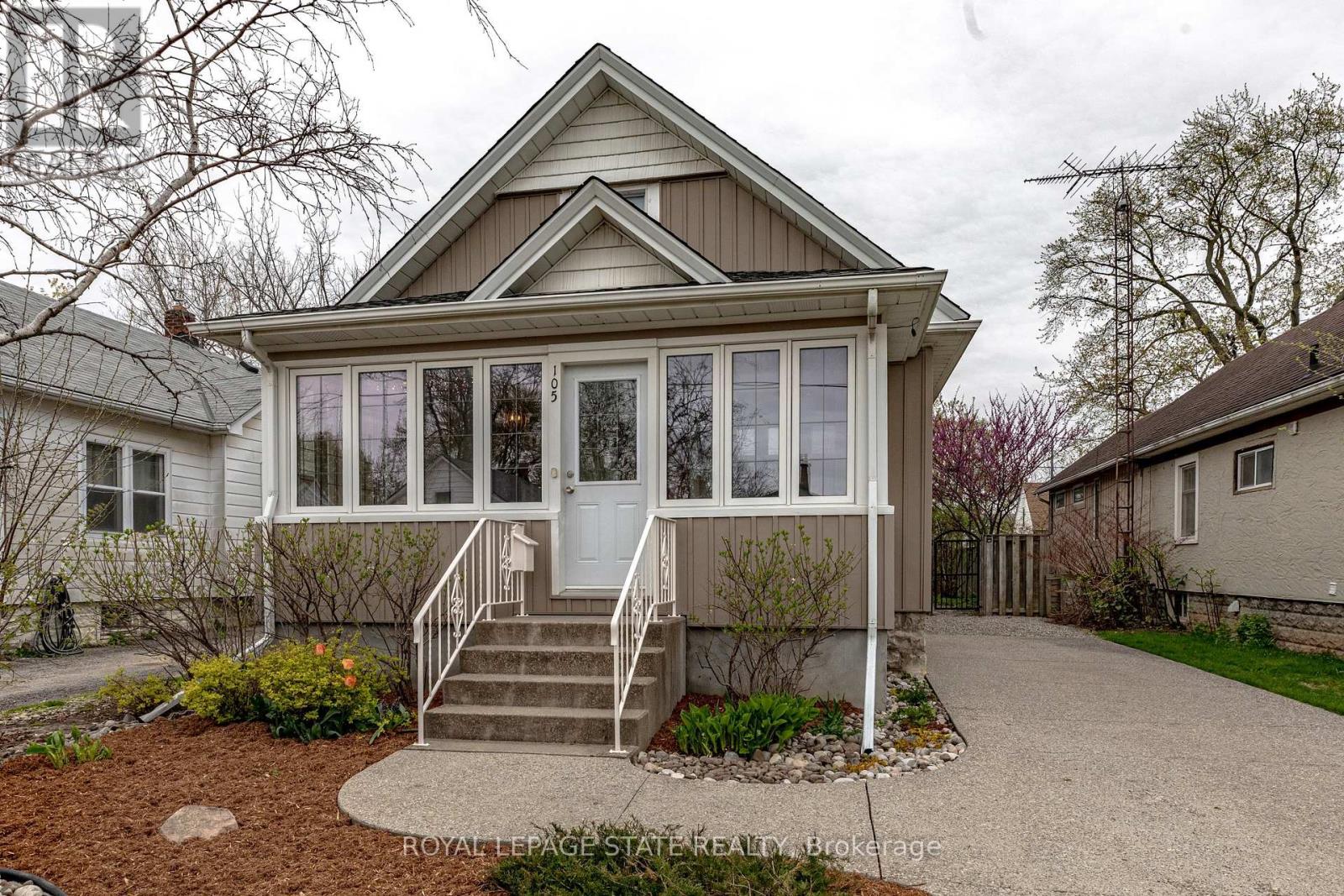 Detached at 105 HIGHLAND AVENUE, St. Catharines (Old Glenridge)