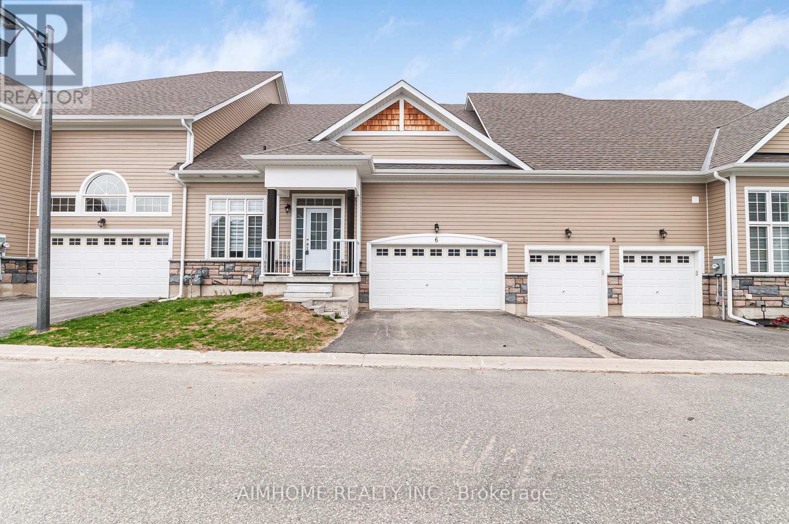 Townhouse at 6 PRESCOTT CRESCENT, Bracebridge (Monck (Bracebridge))