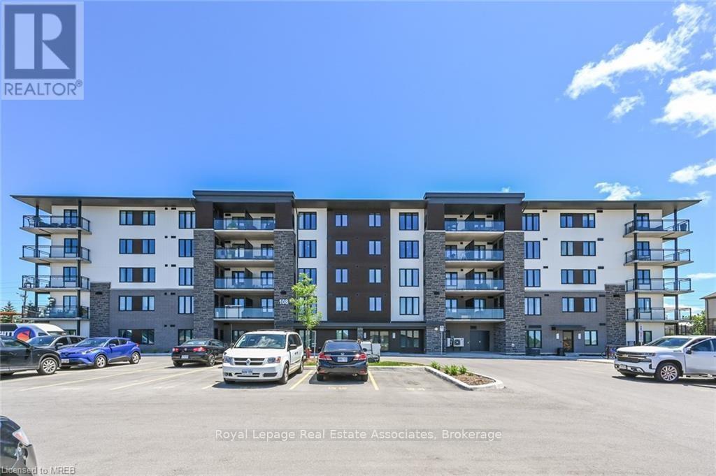Apartment at 302 - 108 SUMMIT RIDGE DRIVE, Guelph (Grange Road)
