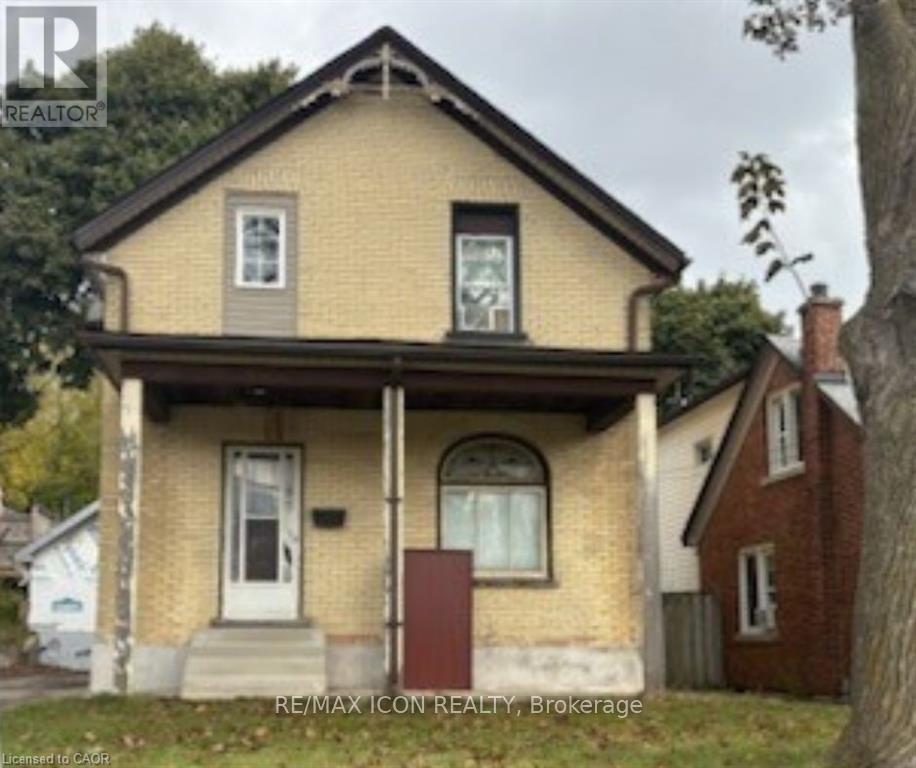 Detached at 138 COURTLAND AVENUE E, Kitchener