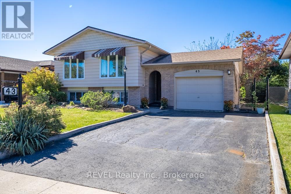 Detached at 43 TRELAWN PARKWAY, Welland (N. Welland)