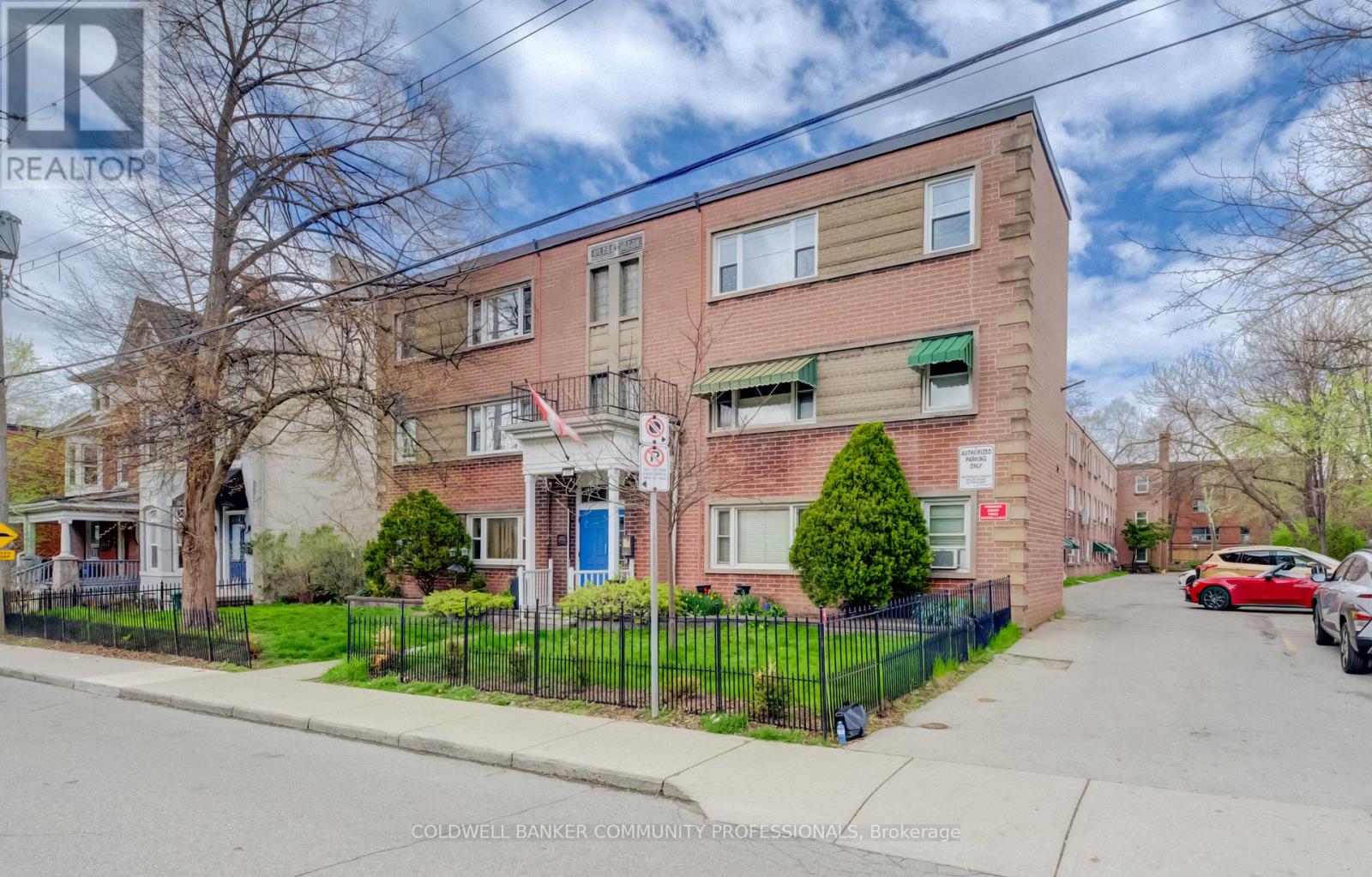 Apartment at 137 EMERALD STREET S, Hamilton (Stinson)