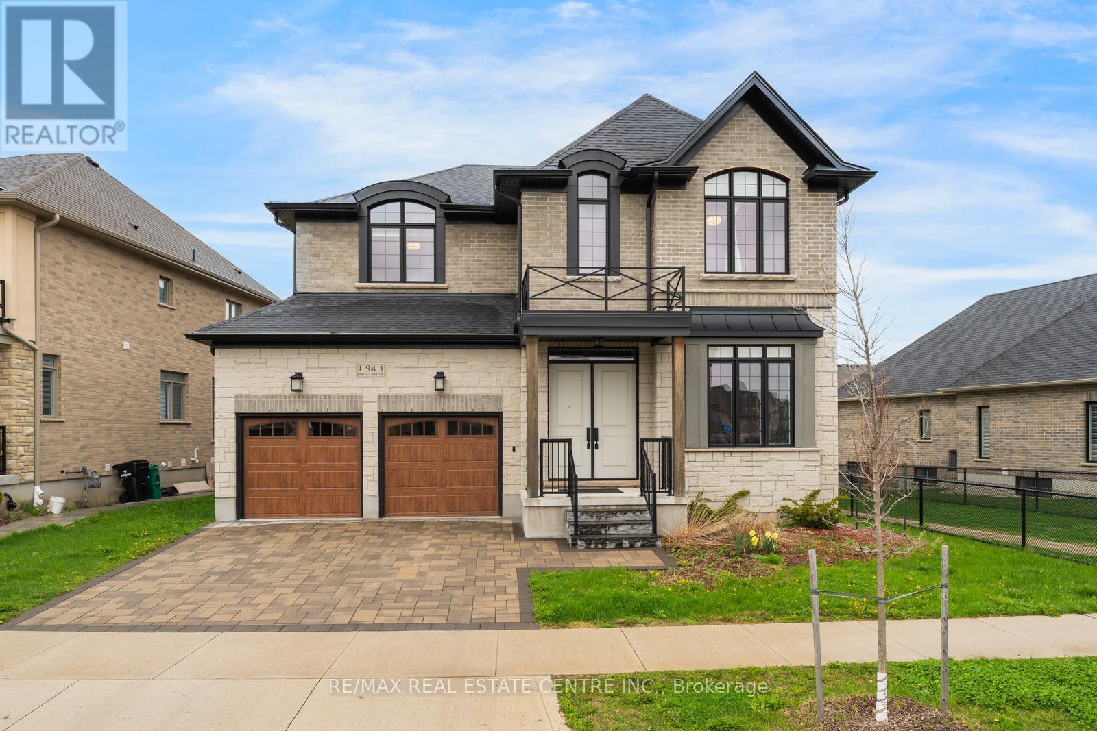 Detached at 94 PONDCLIFFE DRIVE, Kitchener