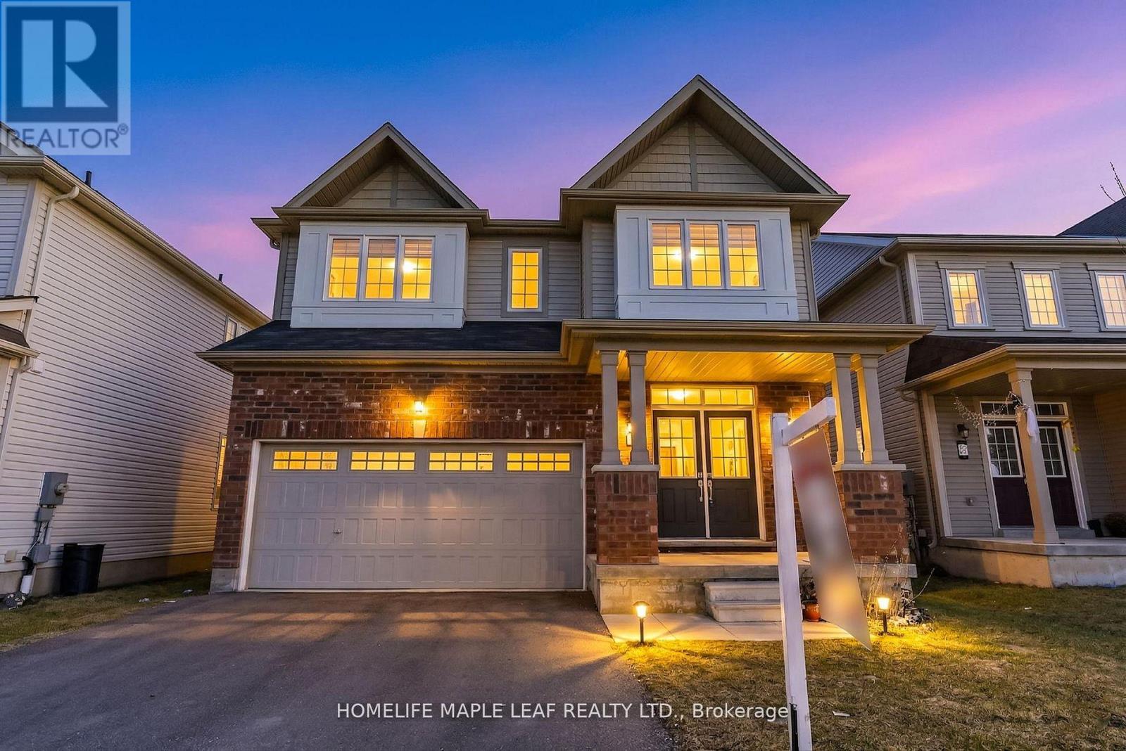 Detached at 129 LONGBOAT RUN W, Brantford