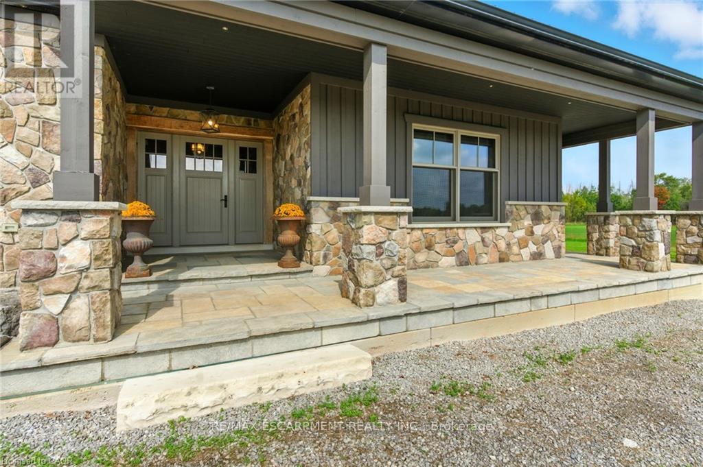 Detached at 437 6TH CONCESSION ROAD E, Hamilton