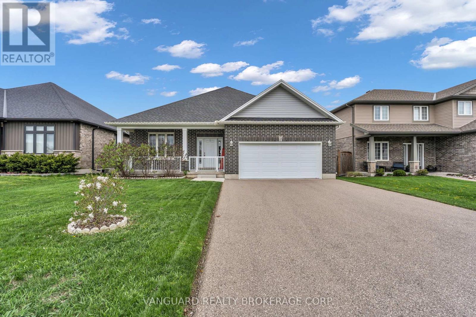 Detached at 18 CROCUS AVENUE, Tillsonburg