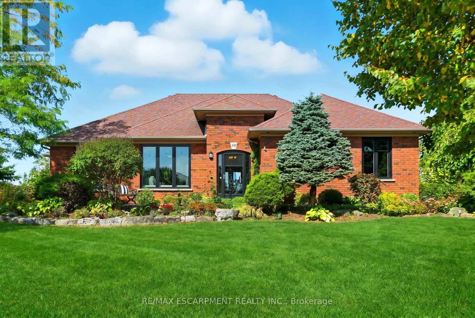 Detached at 10 FEATHERSTONE AVENUE, Haldimand