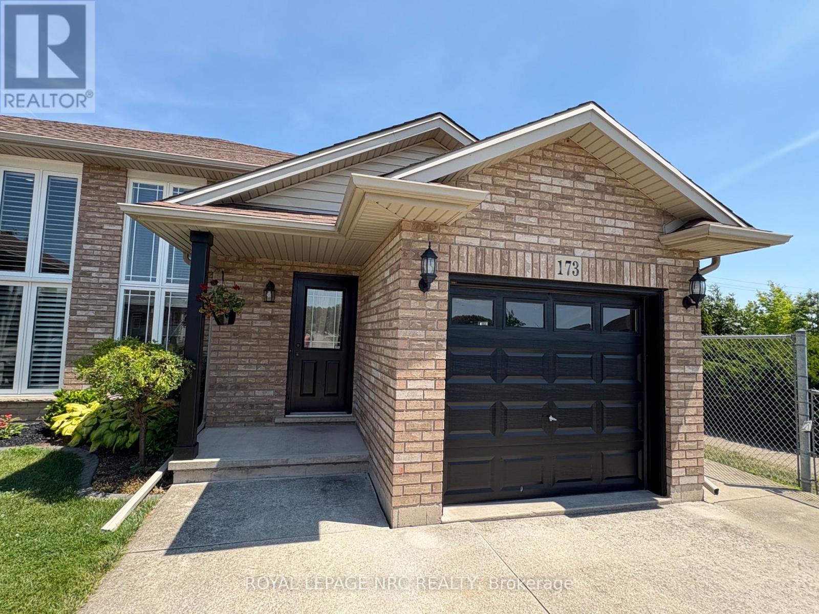 Semi-Detached/Link at 173 AUTUMN CRESCENT, Welland (West Welland)