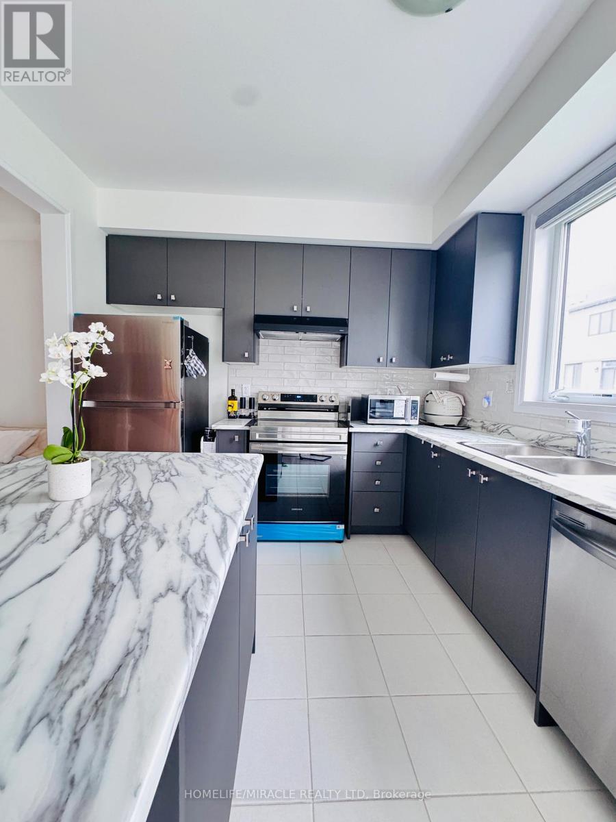 Multiplex at 52 CRESTHAVEN HEIGHTS, Thorold