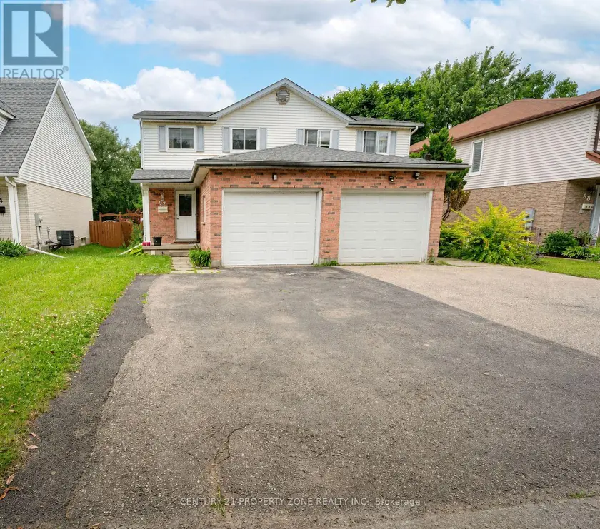 Semi-Detached/Link at 92 HIGHLAND CRESCENT, Kitchener