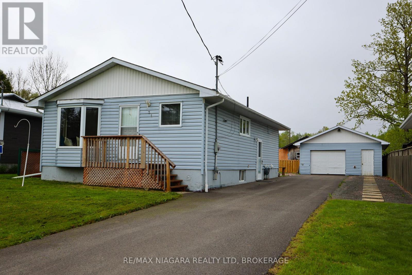 Detached at 31 SPRUCE DRIVE, Temagami