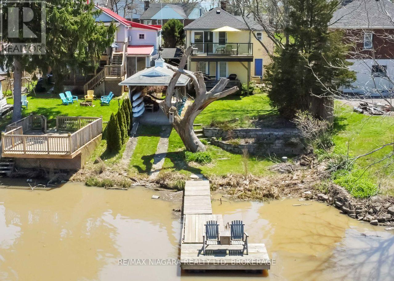 Detached at 70 RIVERSIDE DRIVE, Welland (Broadway)