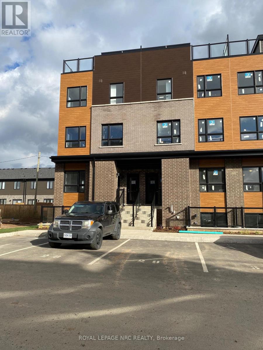 Townhouse at 28 - 6705 CROPP STREET, Niagara Falls (Morrison)