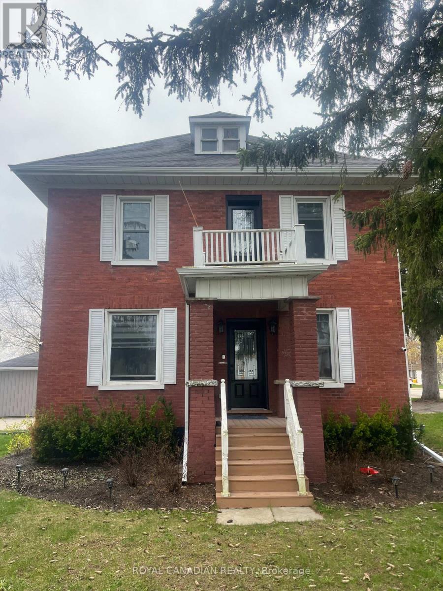 Detached at 131 ELORA STREET N, Minto