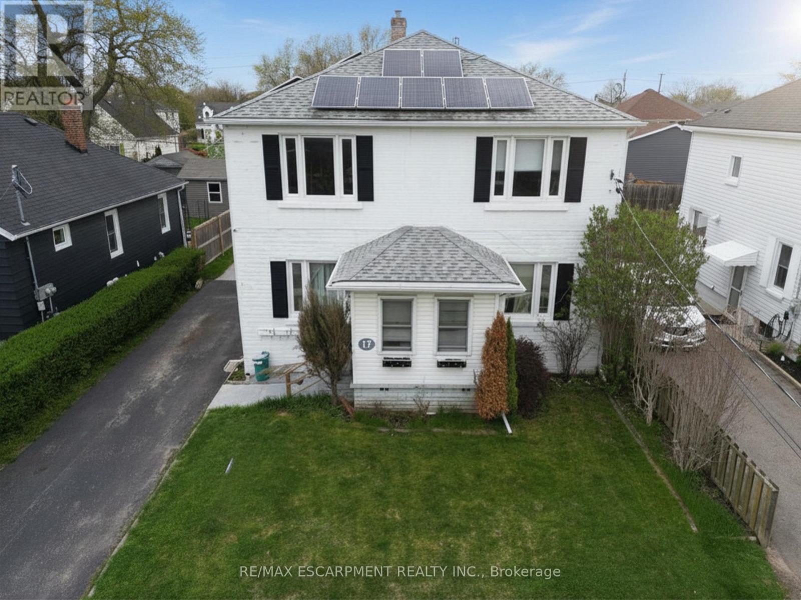 Multiplex at 3 - 17 LYONS AVENUE, Welland (Lincoln/Crowland)