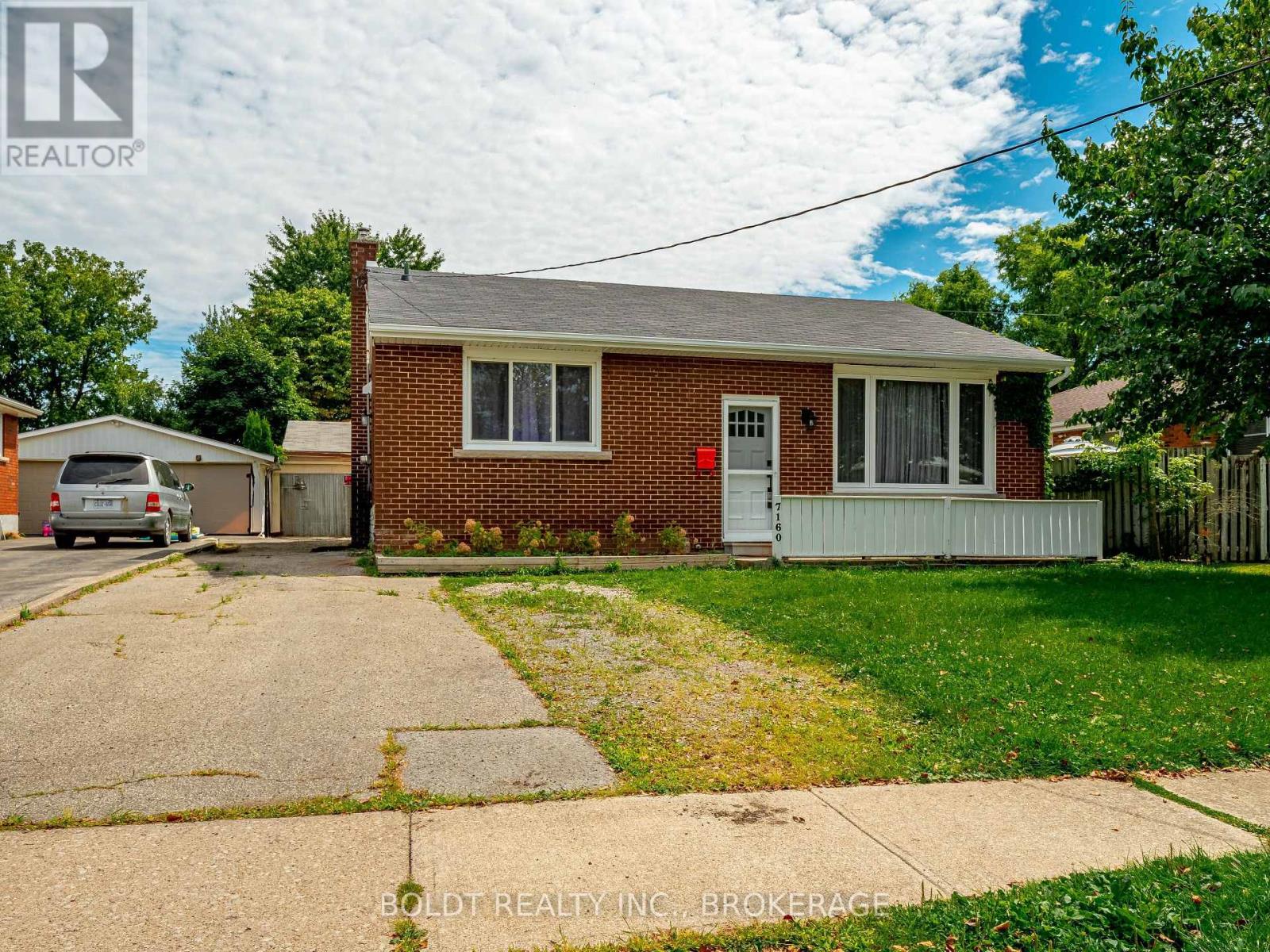 Detached at LOWER - 7160 WATERS AVENUE, Niagara Falls (Arad/Fallsview)