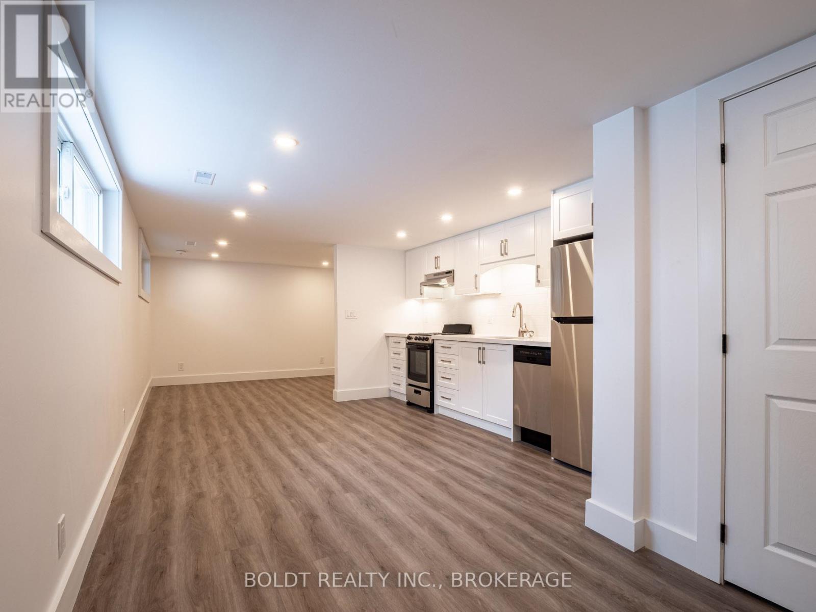 Detached at LOWER - 7160 WATERS AVENUE, Niagara Falls