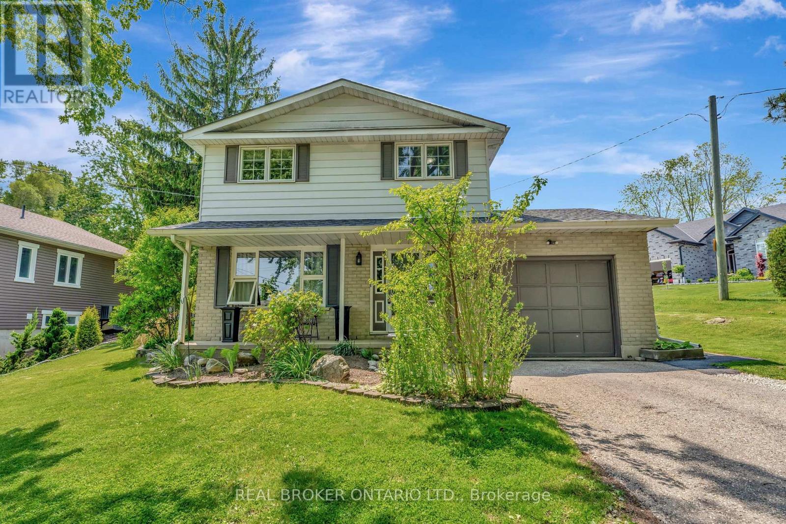 Detached at 392 MILL STREET, Woodstock (Woodstock - South)