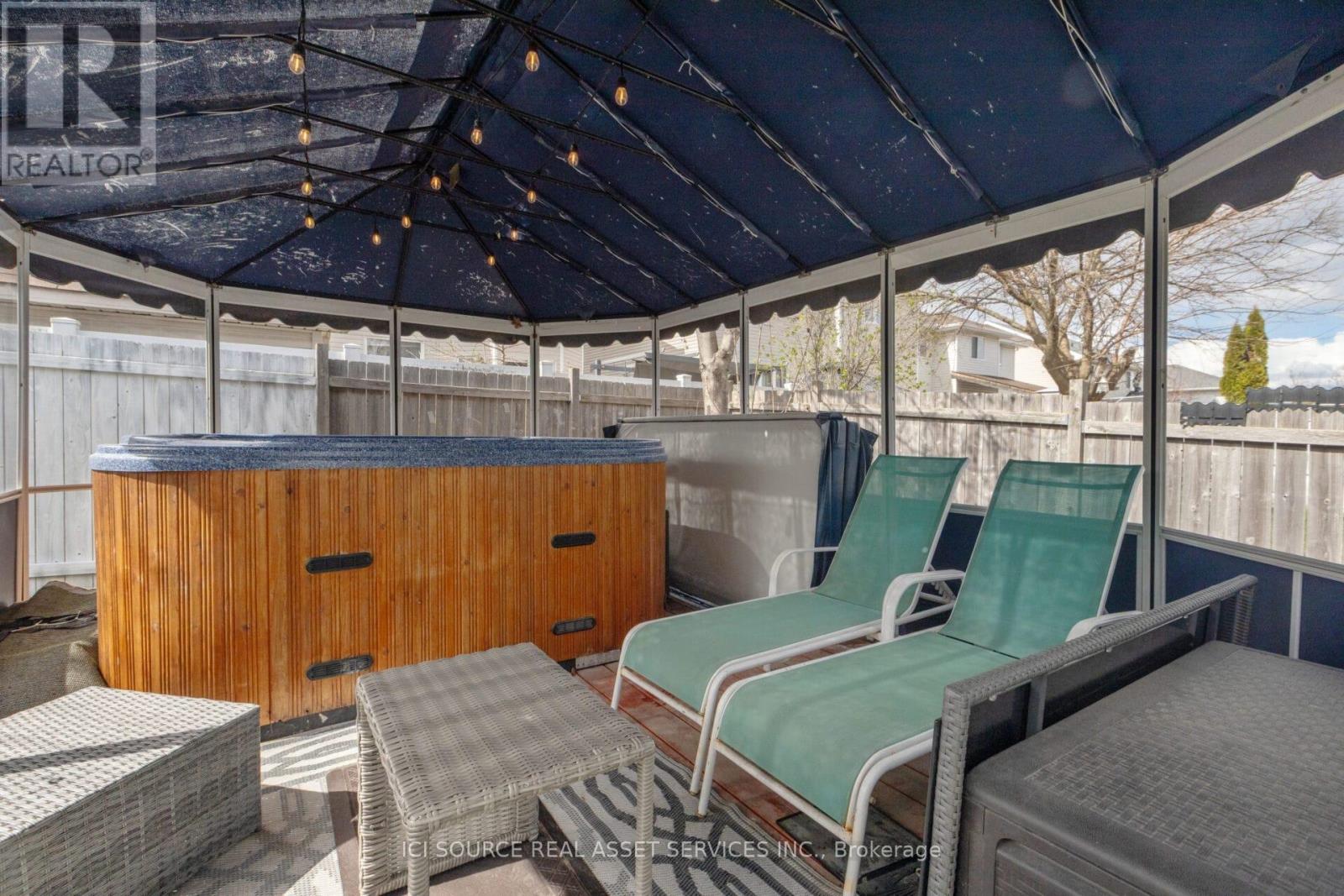 Detached at 1165 KLONDIKE ROAD, Ottawa