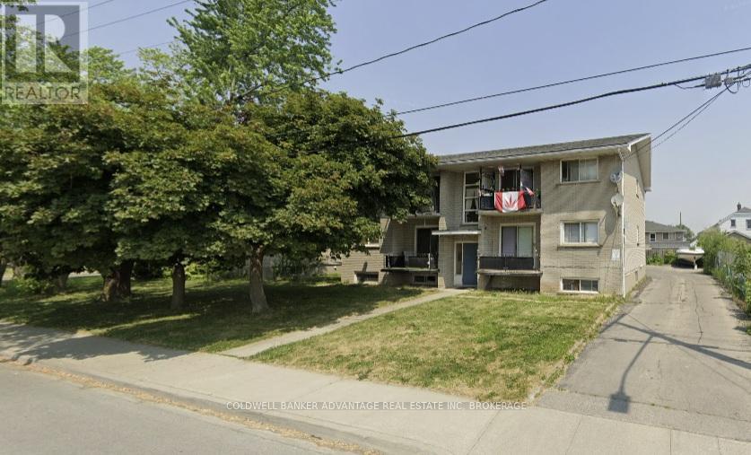 Multiplex at 158 HAGAR STREET, Welland (Lincoln/Crowland)