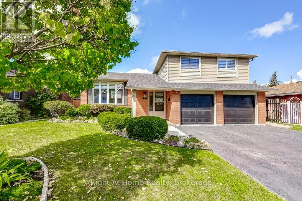 Detached at 207 MONTMORENCY DRIVE, Hamilton (Red Hill)