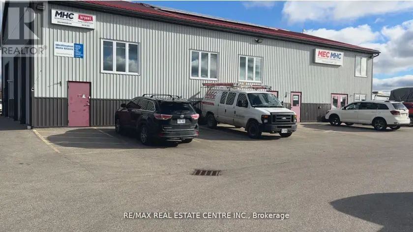 Other at B - 770 GLENGARRY CRESCENT, Centre Wellington (Fergus)