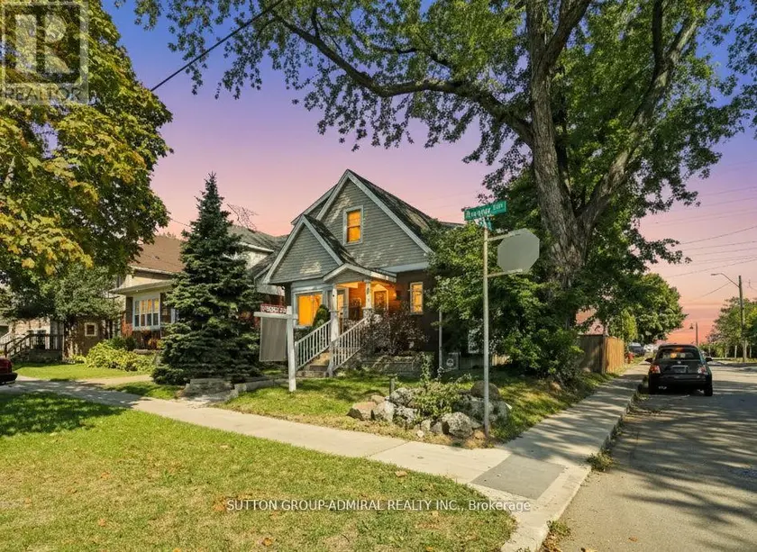 Detached at 365 BEACH BOULEVARD, Hamilton (Hamilton Beach)