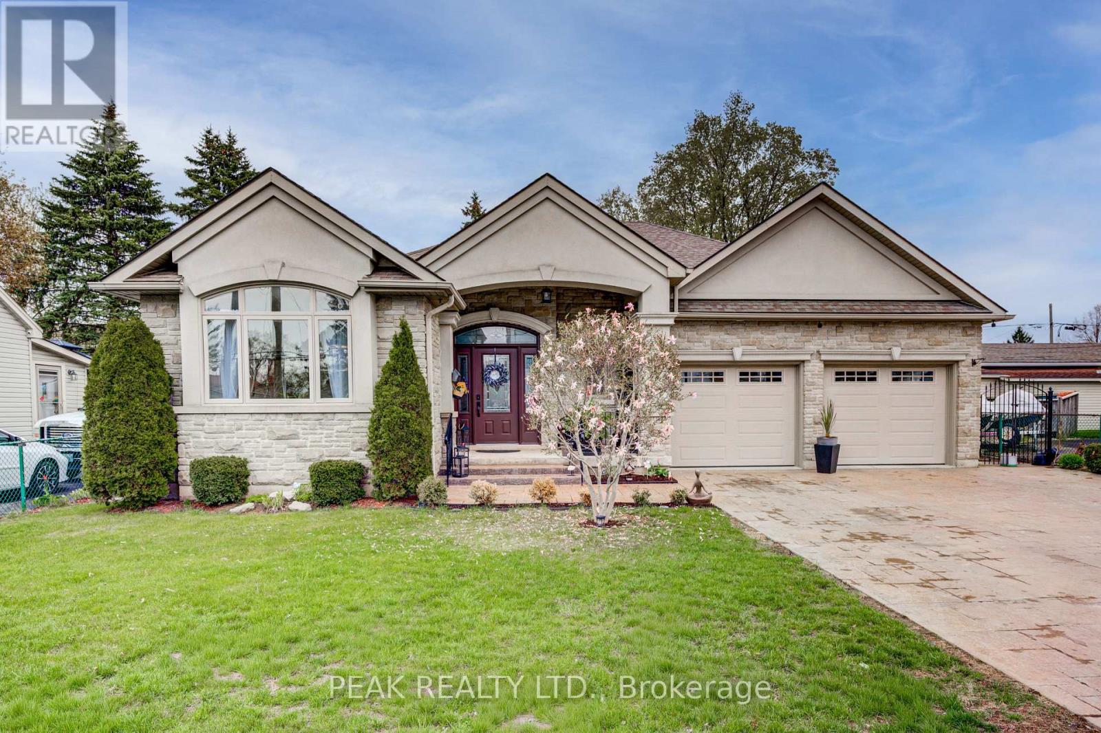 Detached at 155 NORTH PARK STREET, Brantford