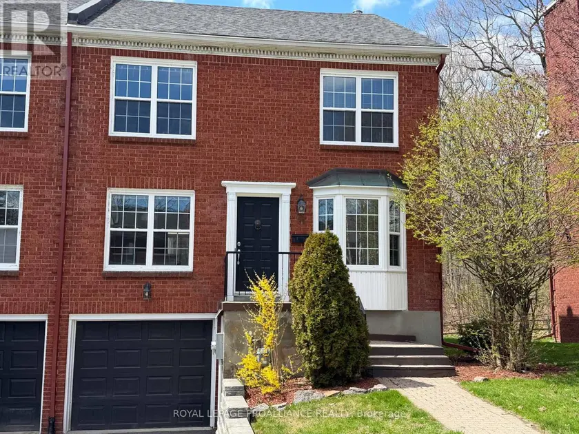 Townhouse at 39 COUNTRY CLUB PLACE, Brockville