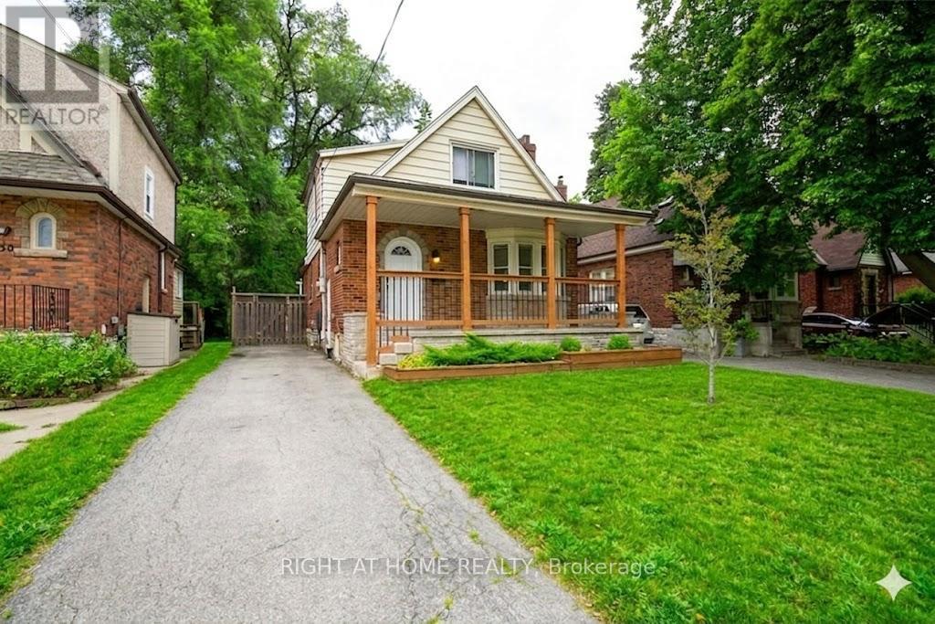 Detached at 148 HADDON AVENUE S, Hamilton (Ainslie Wood)