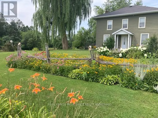Detached at 5539 HIGHWAY 38, Frontenac