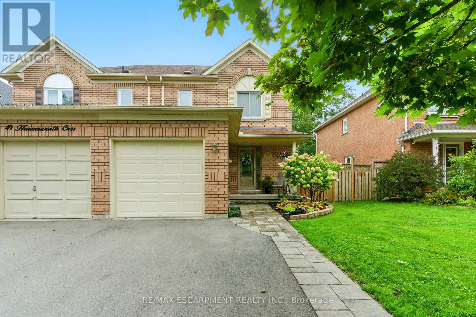 Semi-Detached/Link at 51 HARNESWORTH CRESCENT, Hamilton (Waterdown)