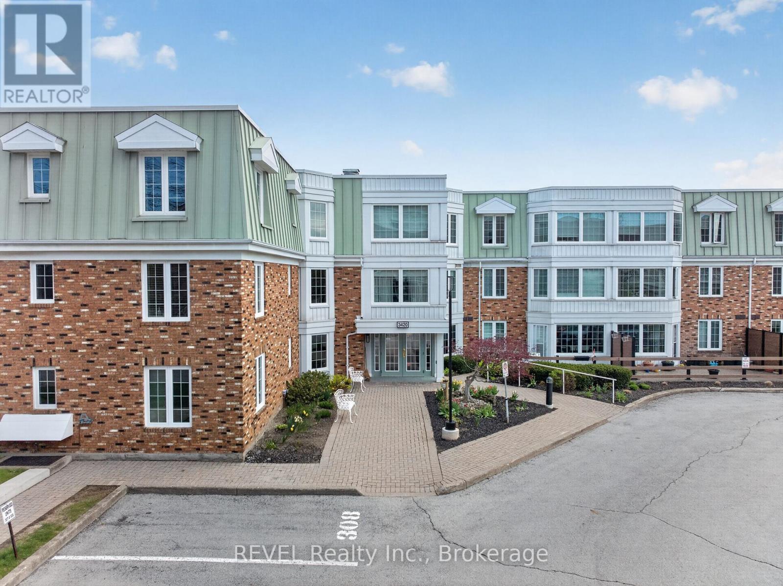 Apartment at 322 - 3420 FREDERICK AVENUE, Lincoln (Lincoln-Jordan/Vineland)