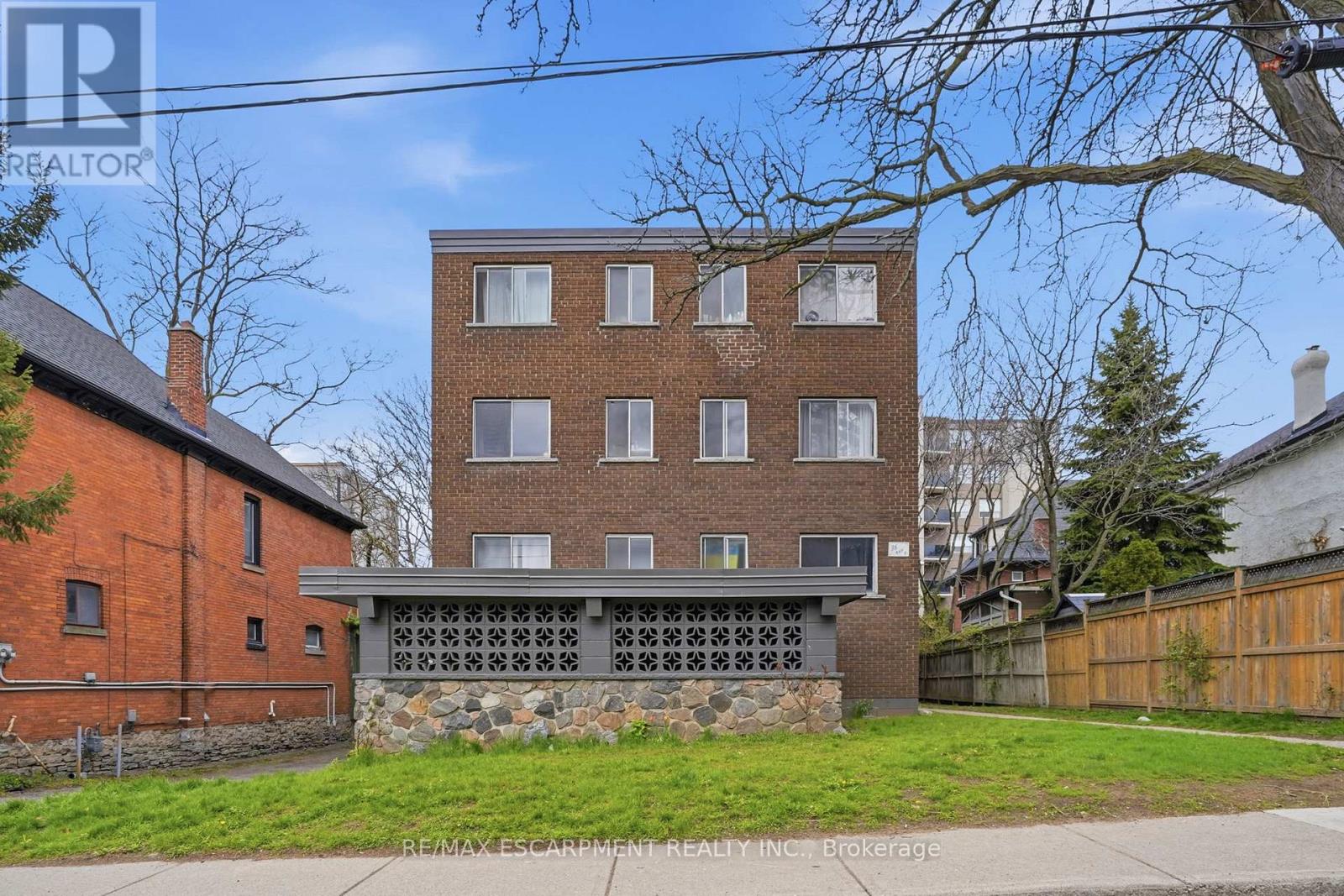 Multiplex at 5 - 36 RAY STREET S, Hamilton (Strathcona)