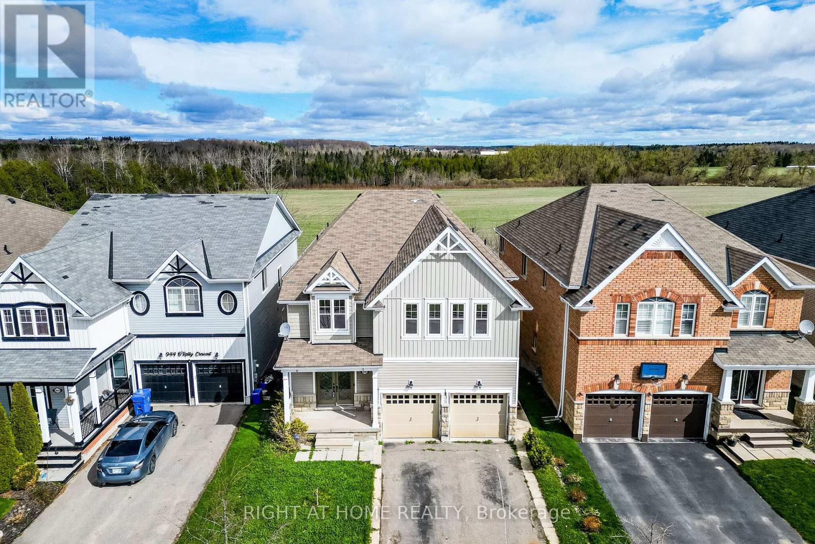 Detached at 940 O'REILLY CRESCENT, Shelburne