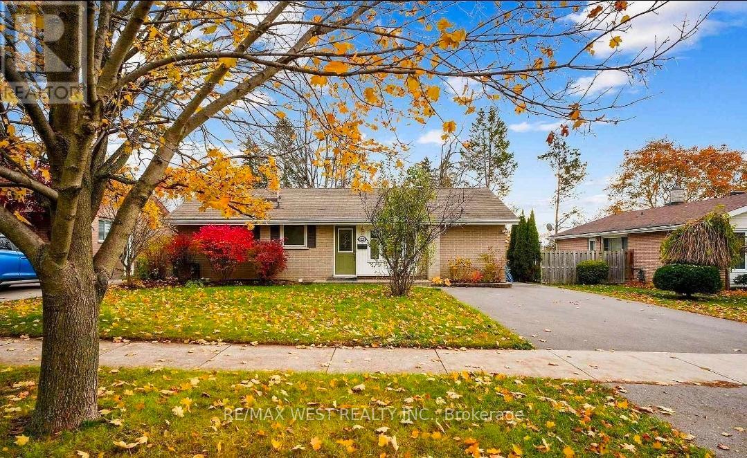 Detached at MAIN FL - 1252 ROYAL DRIVE, Peterborough (Northcrest Ward 5)