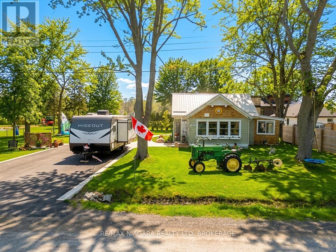 Detached at 3412 LOCUST STREET, Port Colborne (Sherkston)