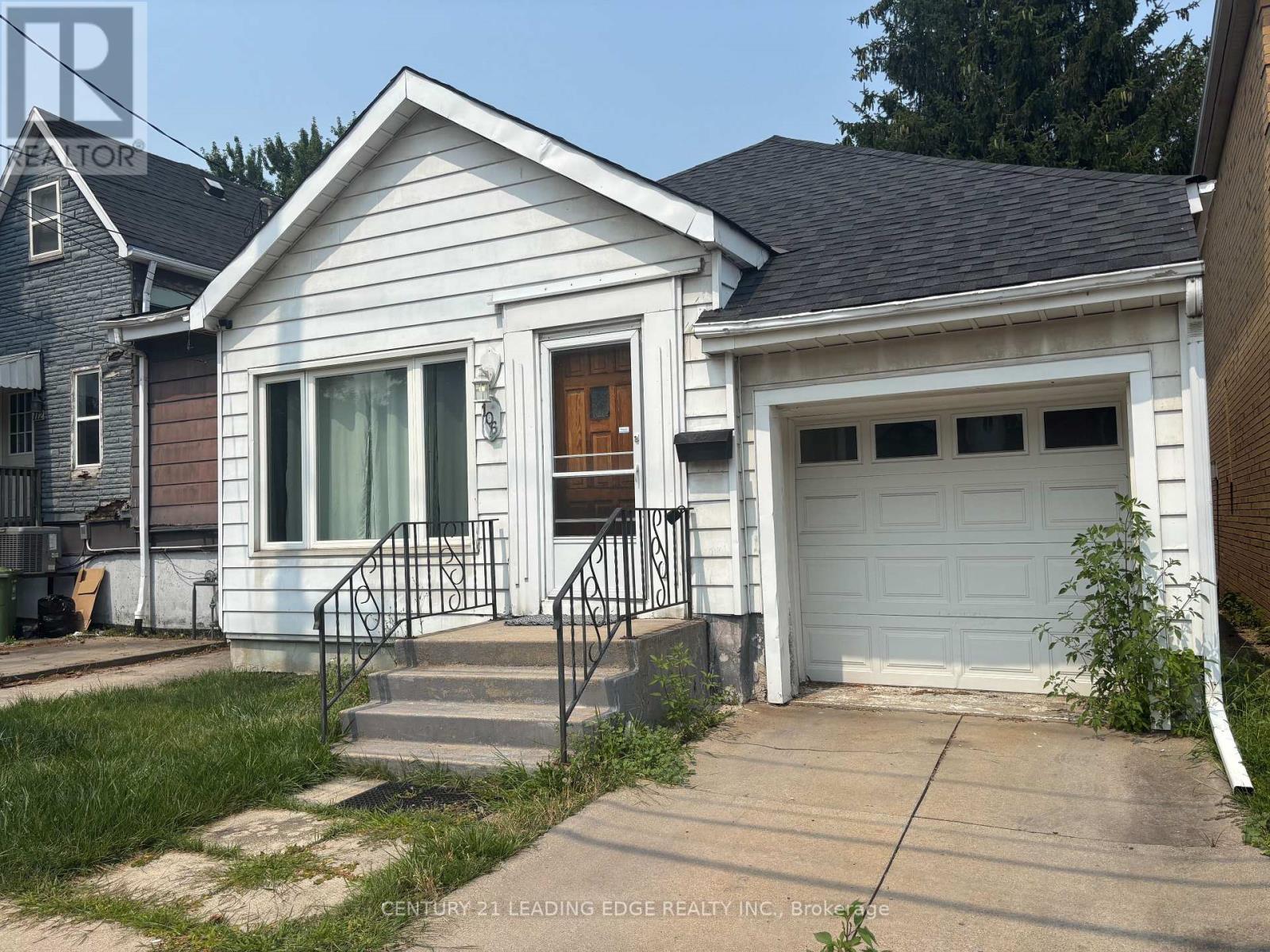 Detached at 106 WHITNEY AVENUE, Hamilton (Ainslie Wood)