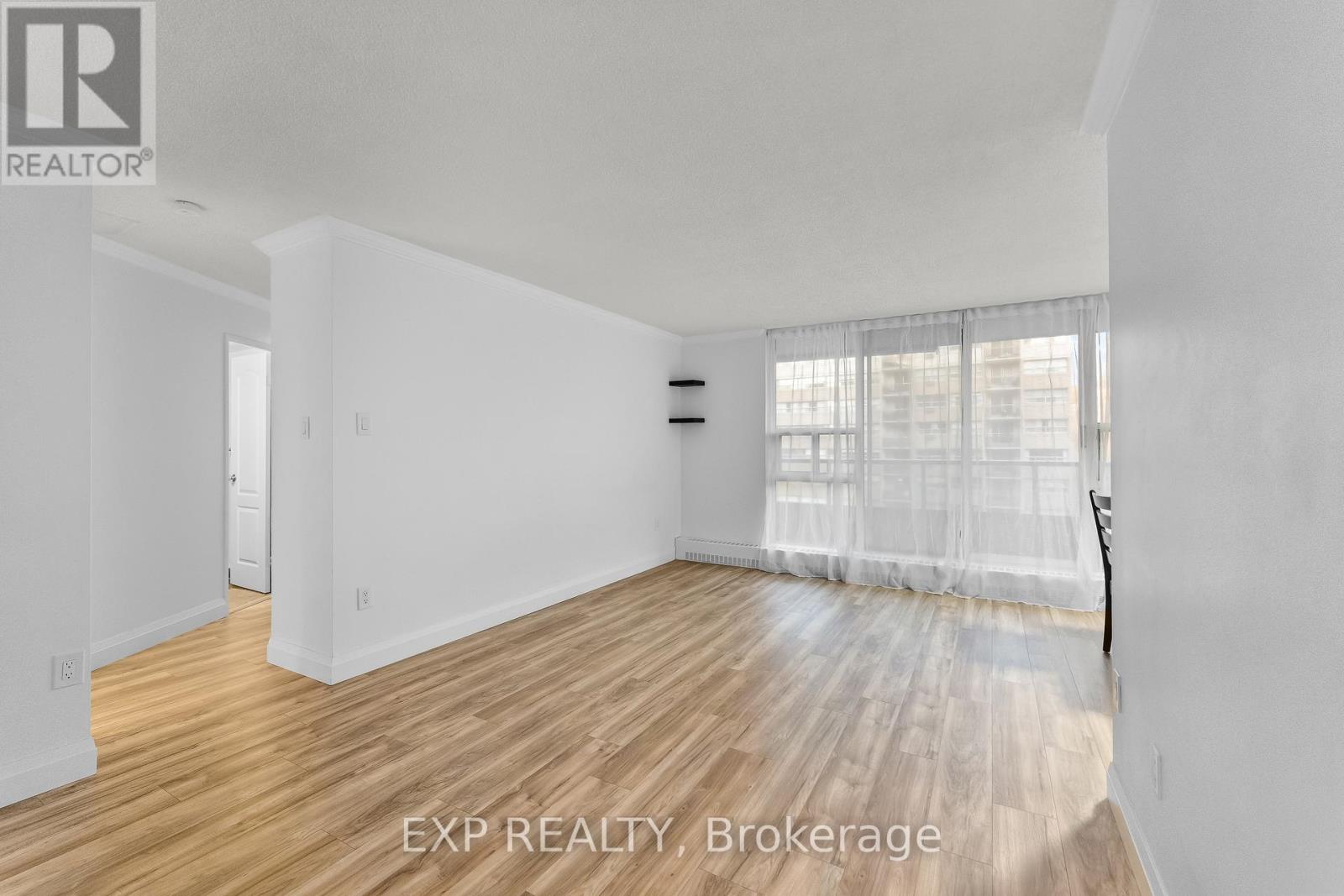 Apartment at 901 - 1964 MAIN STREET W, Hamilton