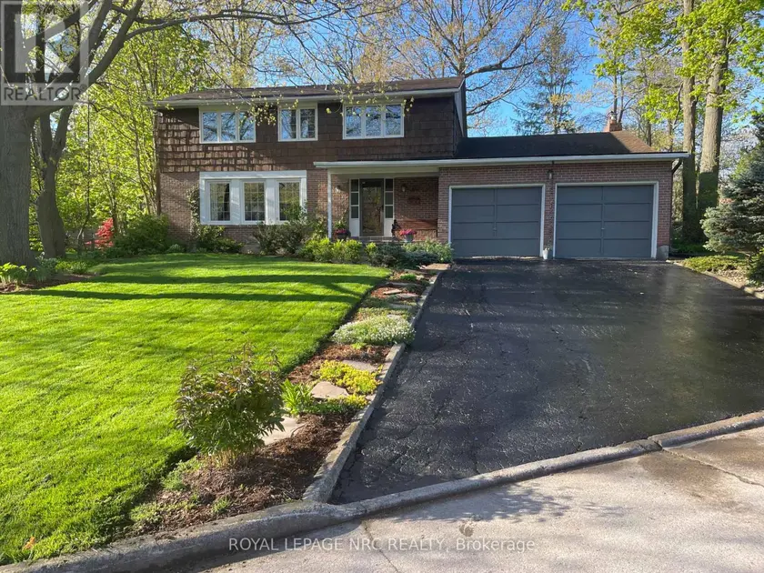 Detached at 10 BRIARFIELD CRESCENT, St. Catharines