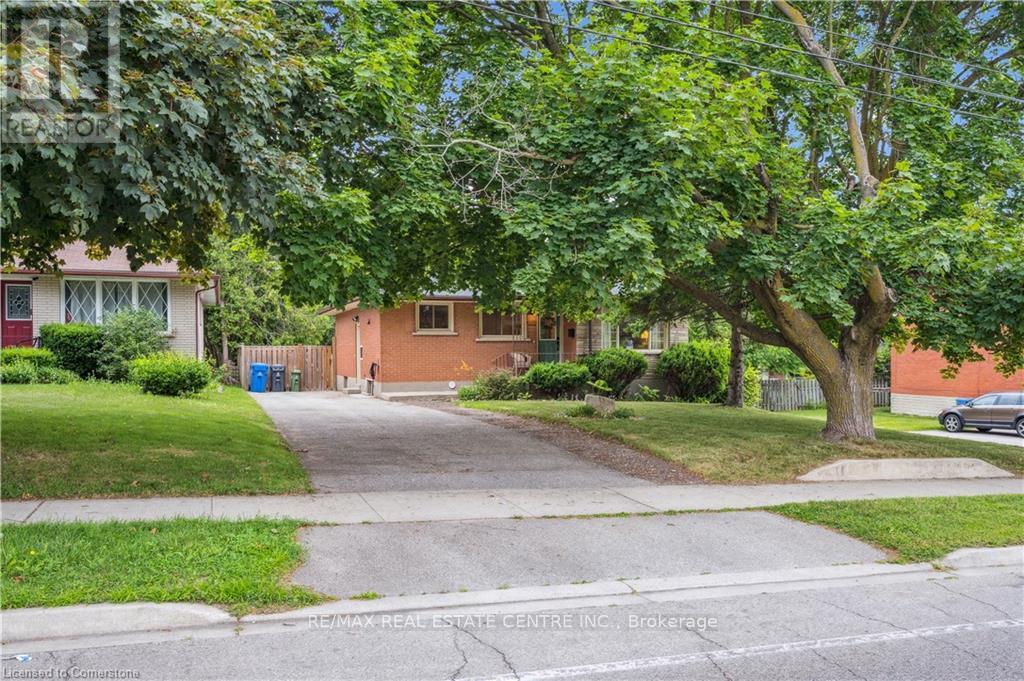 Detached at BASEMENT - 456 SPEEDVALE ( BASEMENT ) AVENUE E, Guelph (Riverside Park)